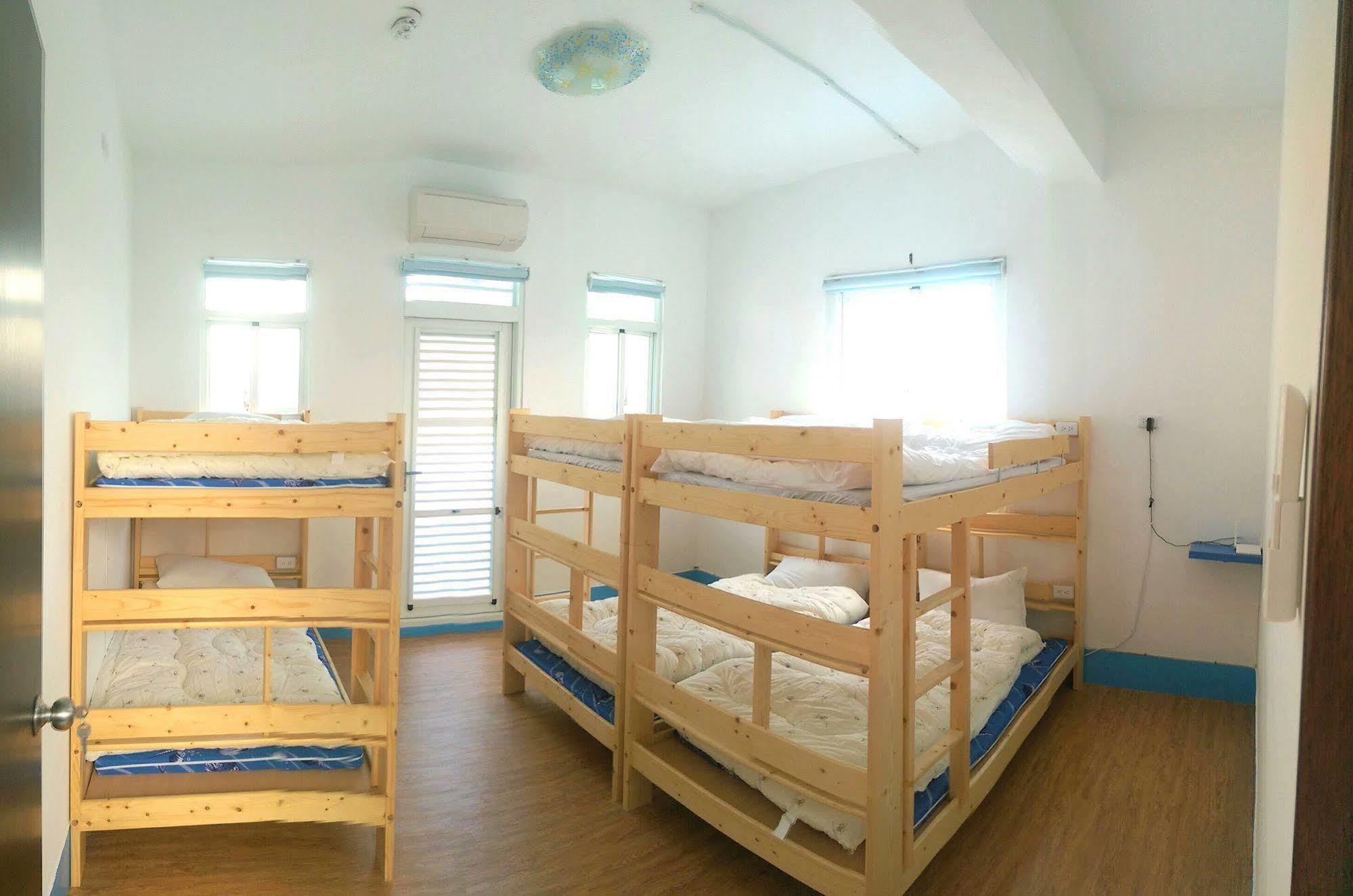 Simple Travel Hostel Tungkang Kültér fotó